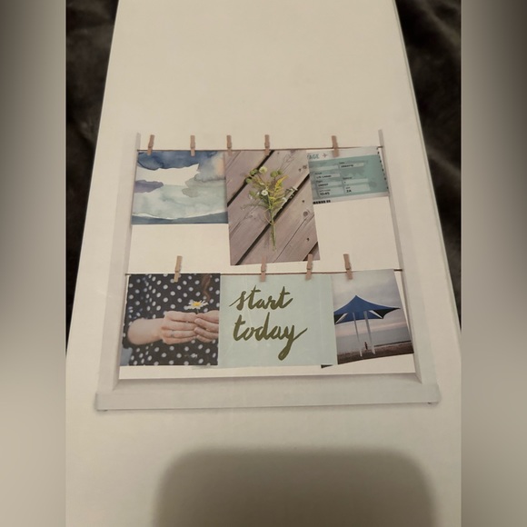 Desk Photo and Note Display - Picture 2 of 3